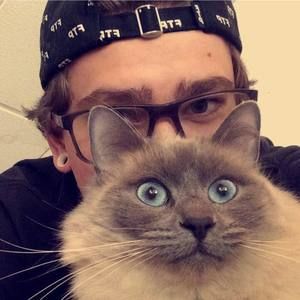 Meet your Posher, Devin