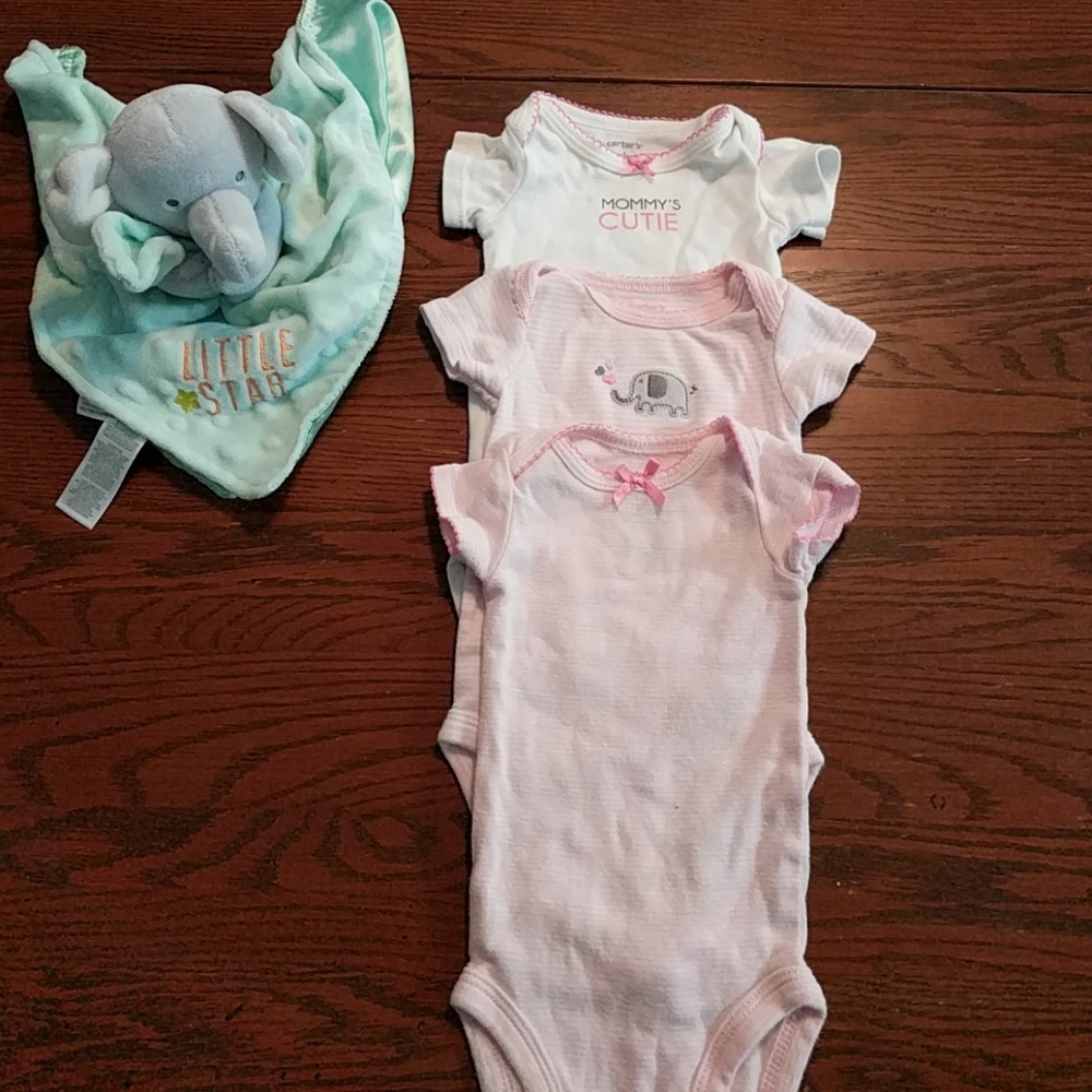Carter's Newborn Onsie Lot