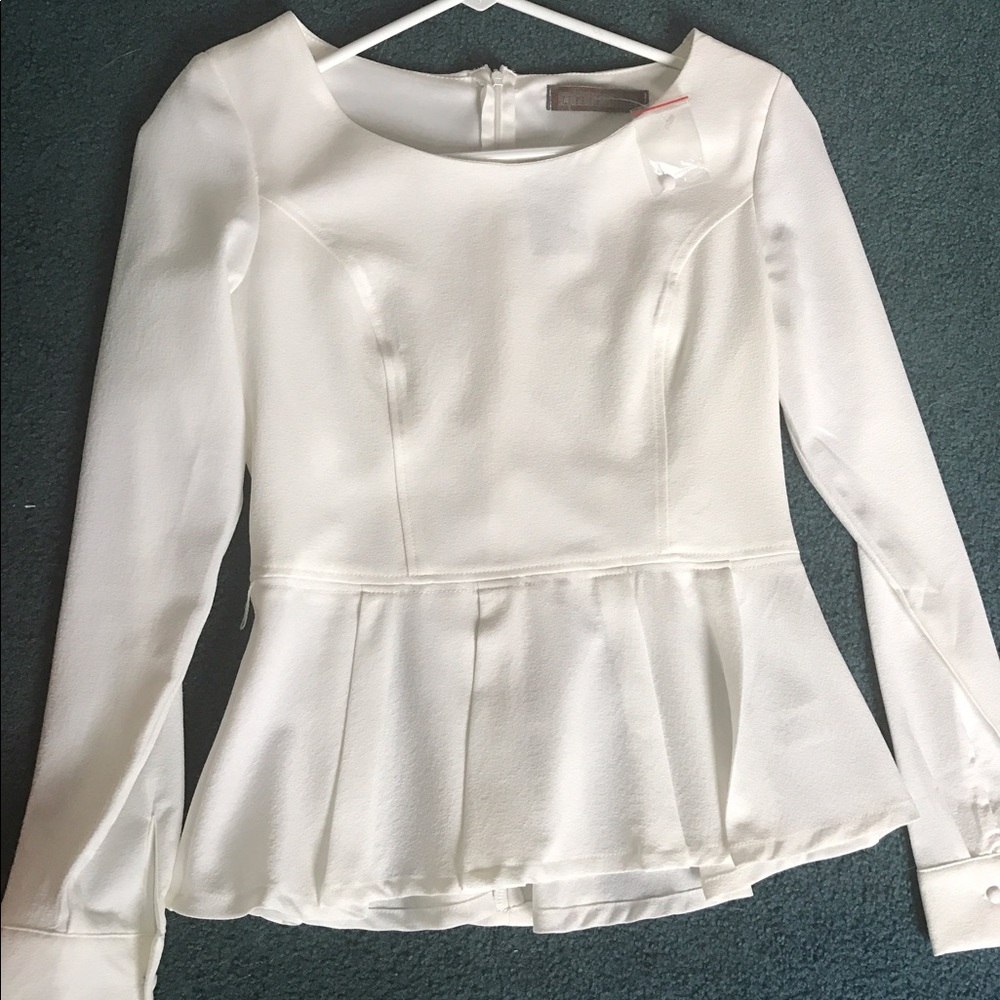 NWT white peplum top