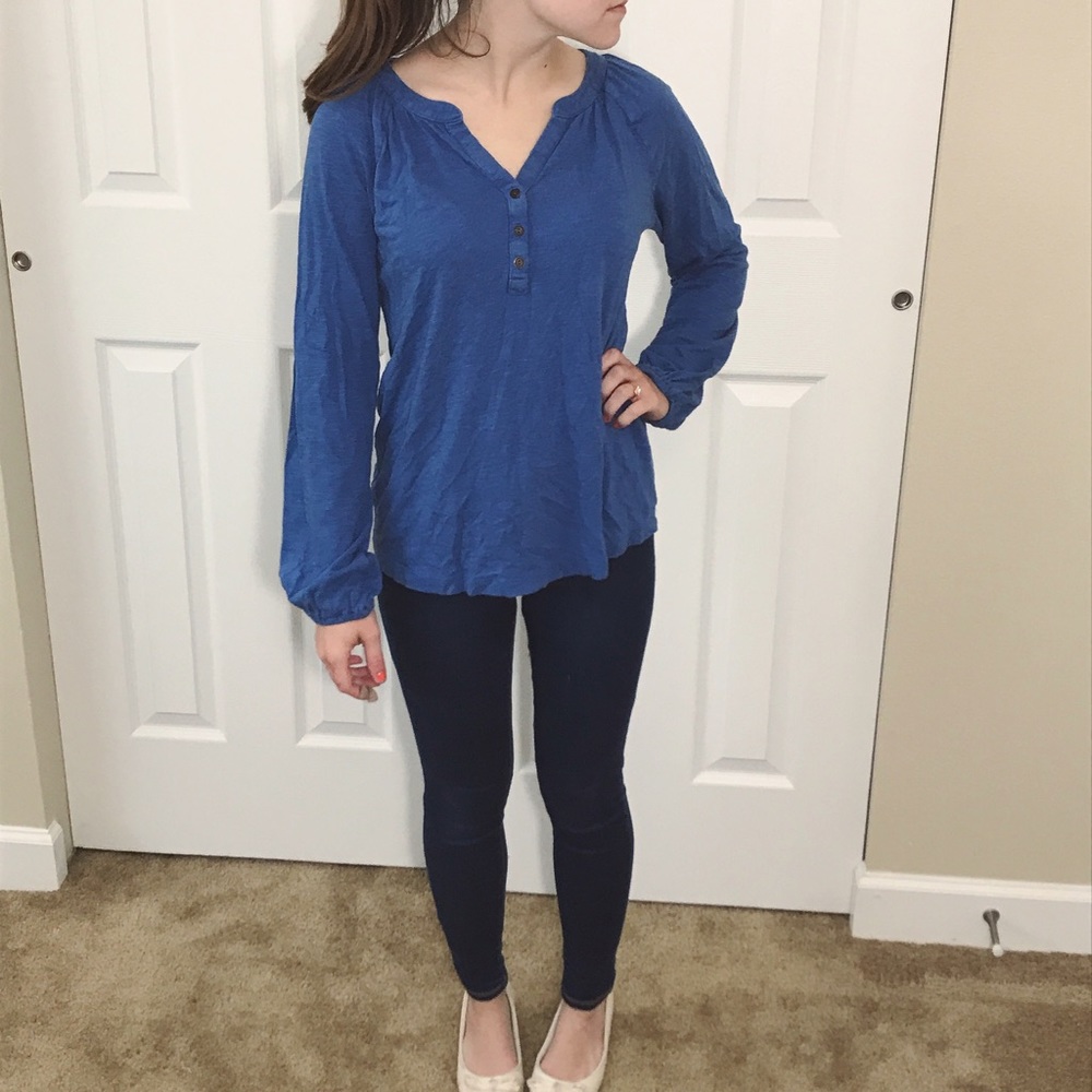 XS Old Navy Blue Long Sleeved Shirt