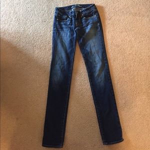 American Eagle Size 00, Skinny Jeans Long