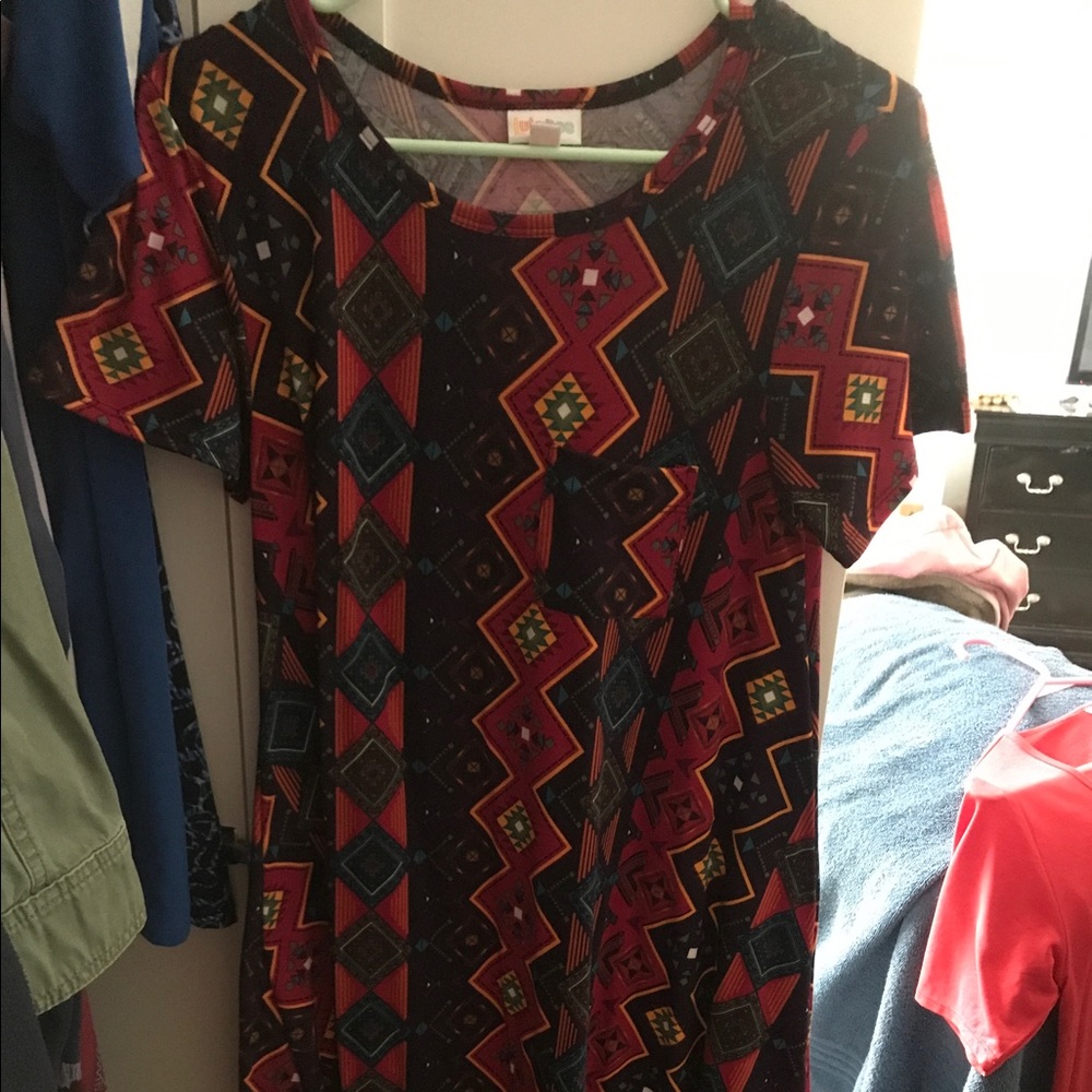 XS Lularoe Carly!