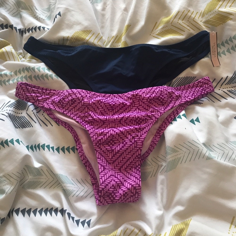 2 VS Itsy bikini bottoms - NWT