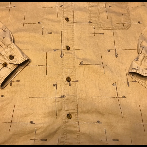 Vintage Woolrich Men's Button Down - Picture 2 of 7