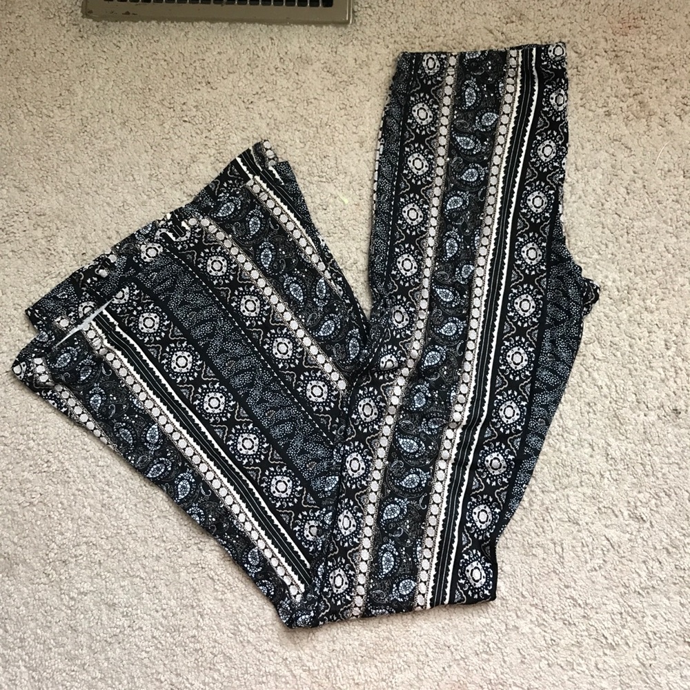 "hippy pants" fun print pants from tilly's