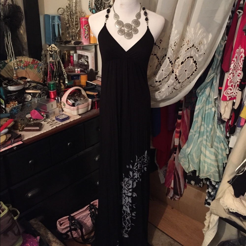 BLACK HALTER TOP MAXI W/ BEADS AND FLOWERS 🌺 SZ S