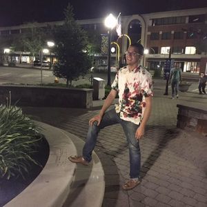 Meet your Posher, Gil