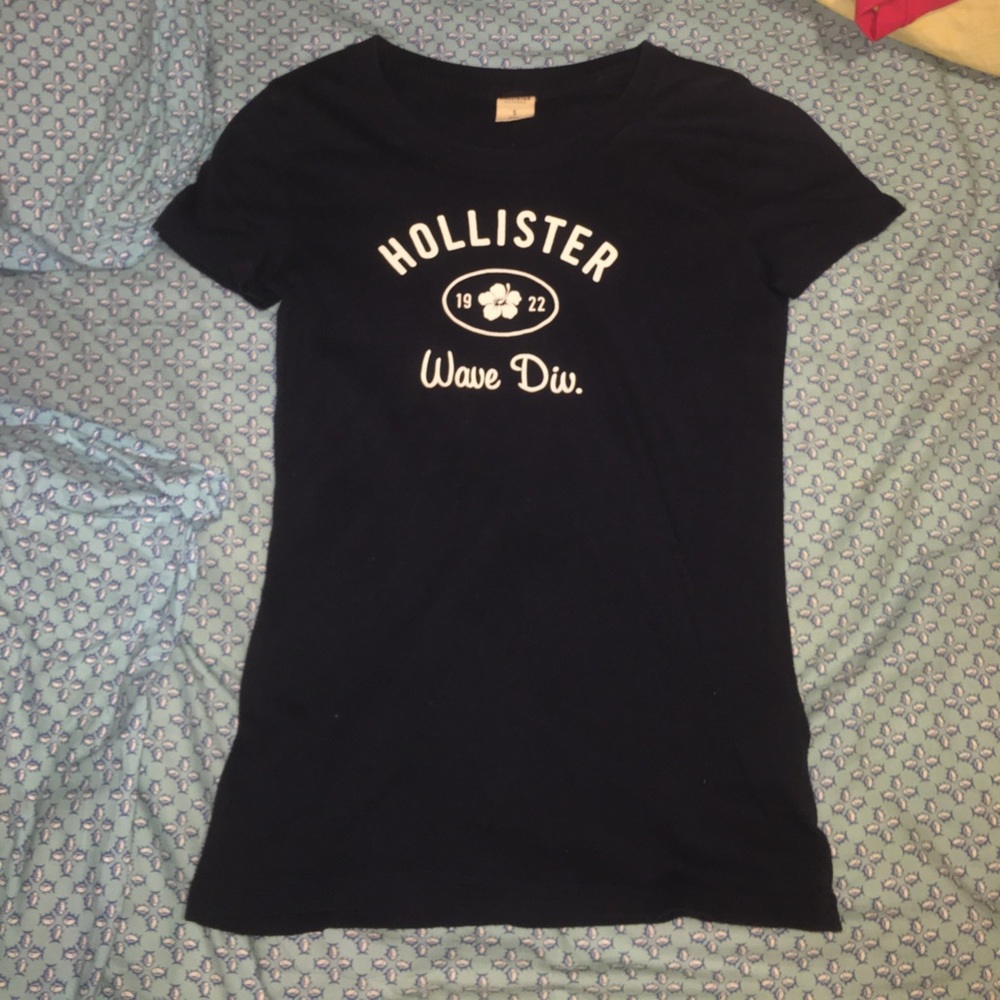 Hollister Navy Blue Tshirt