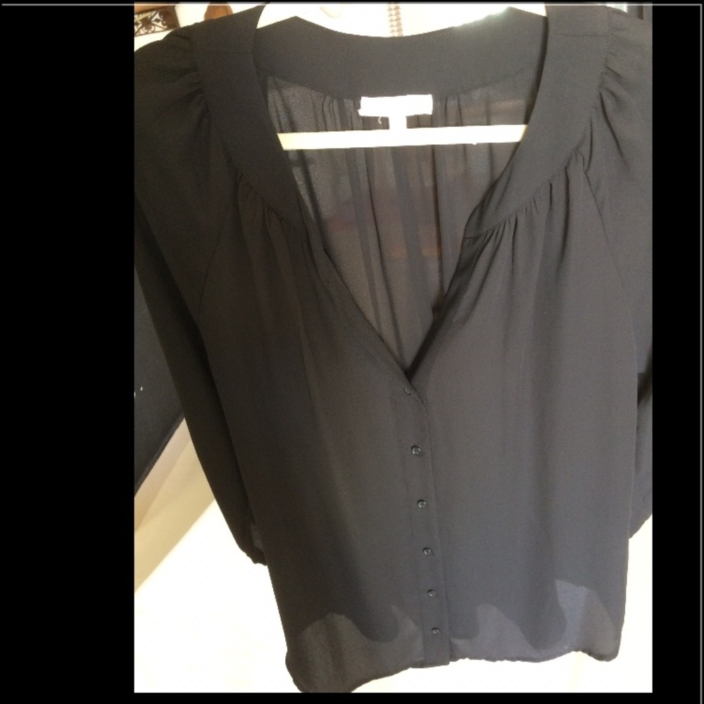 Pleione boton down black blouse 👚