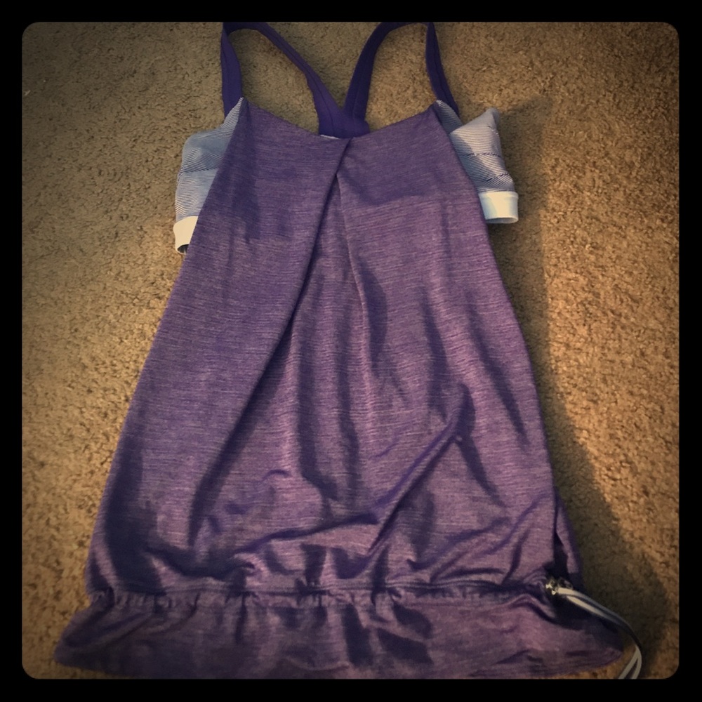 Lululemon tank with built in bra sz 6