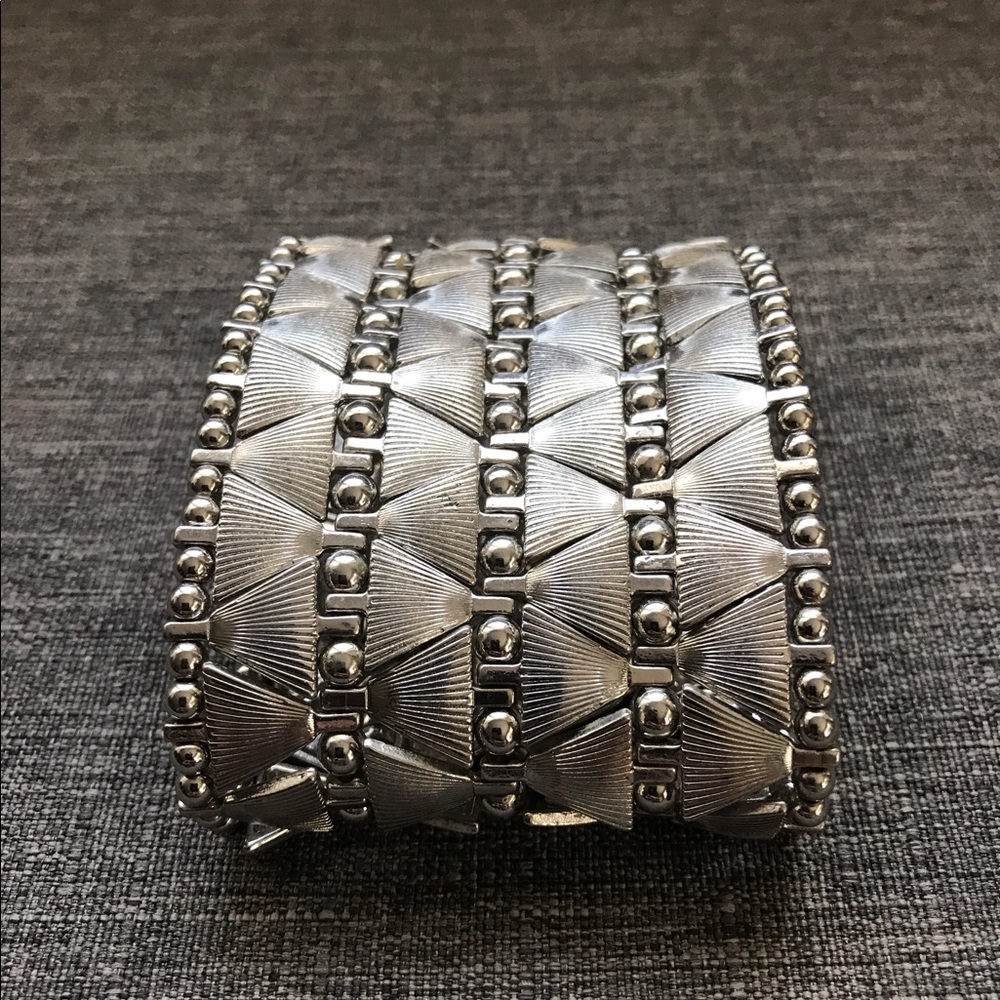 Bracelet - Picture 3 of 5