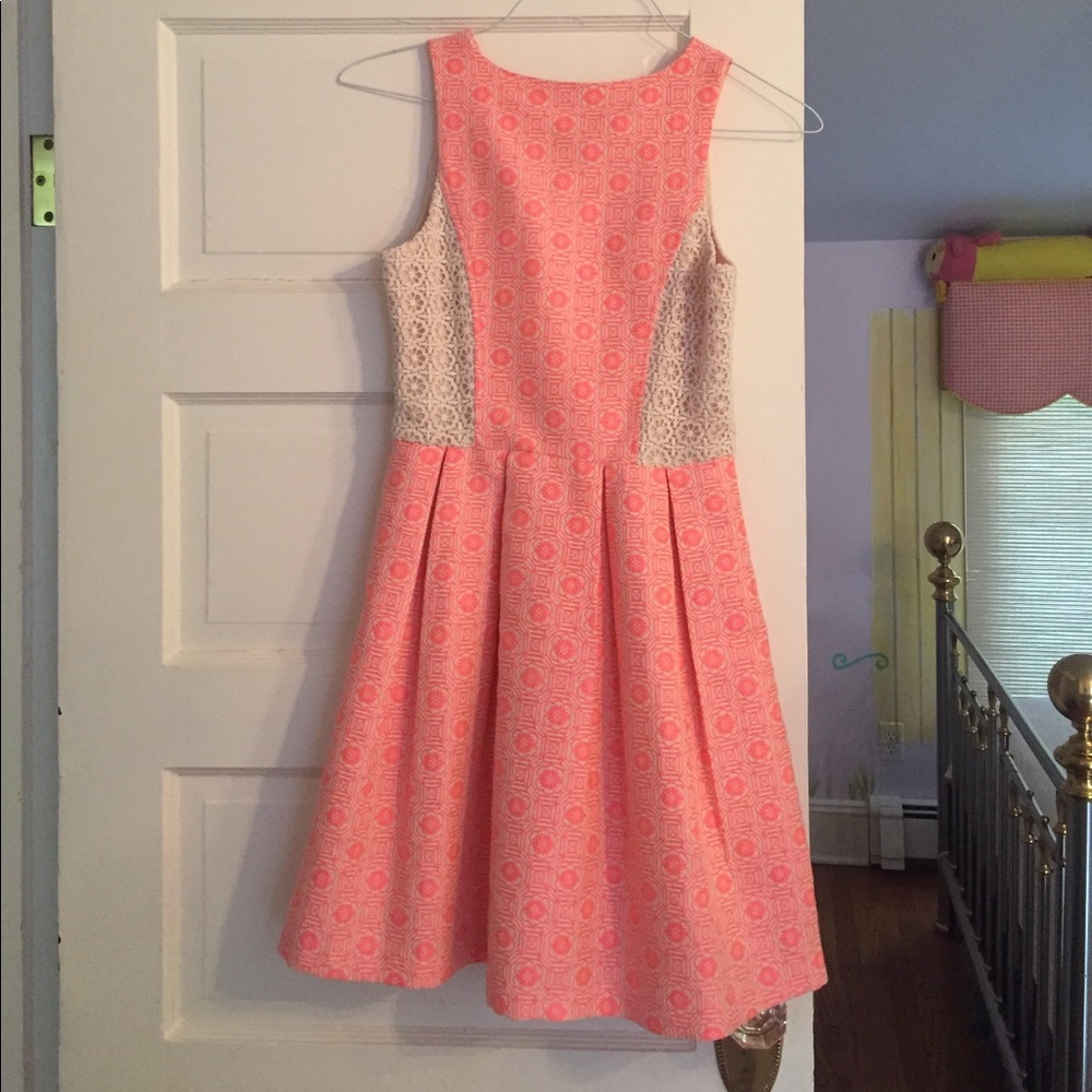 Champagne and strawberry size s dress WORN ONCE