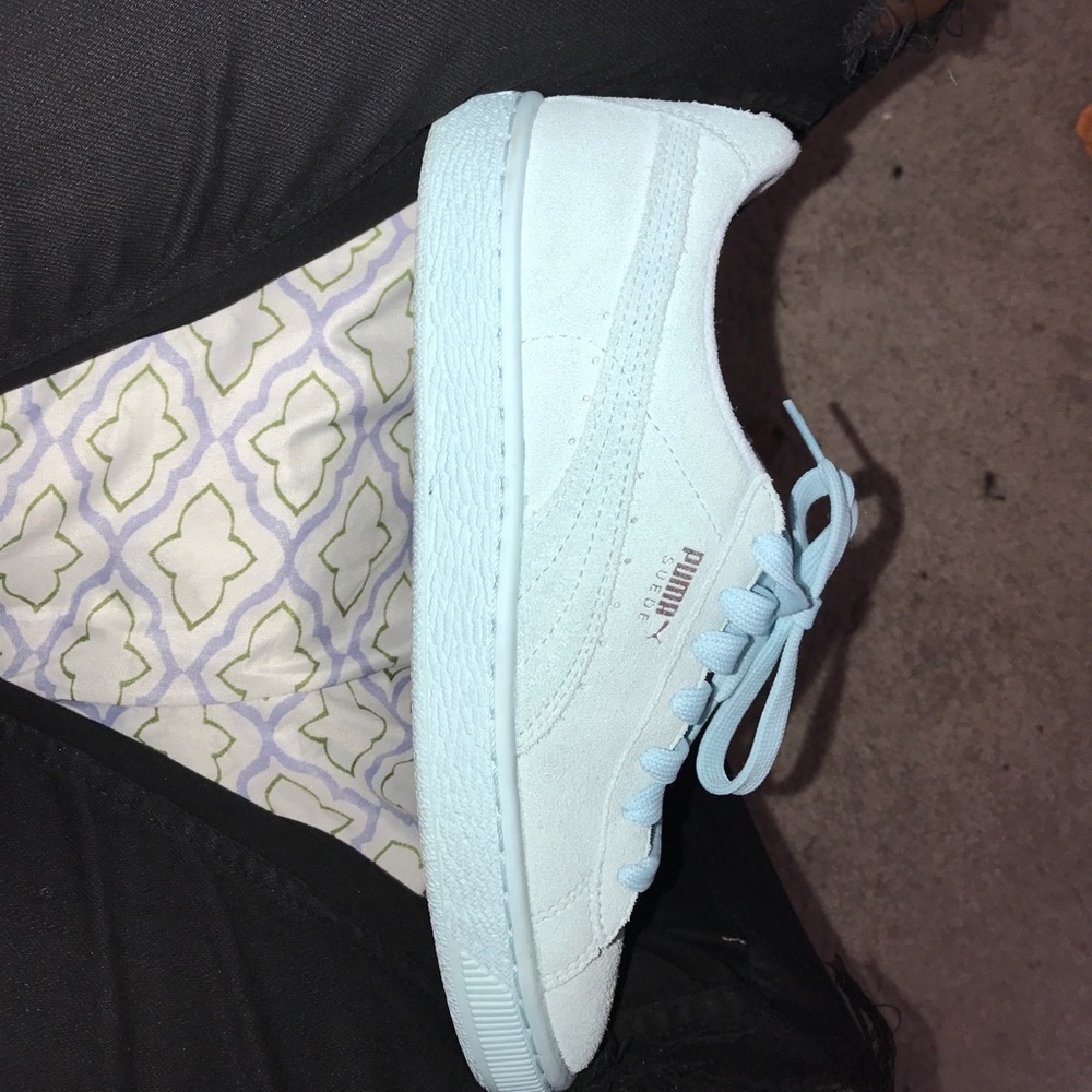 Teal puma suedes