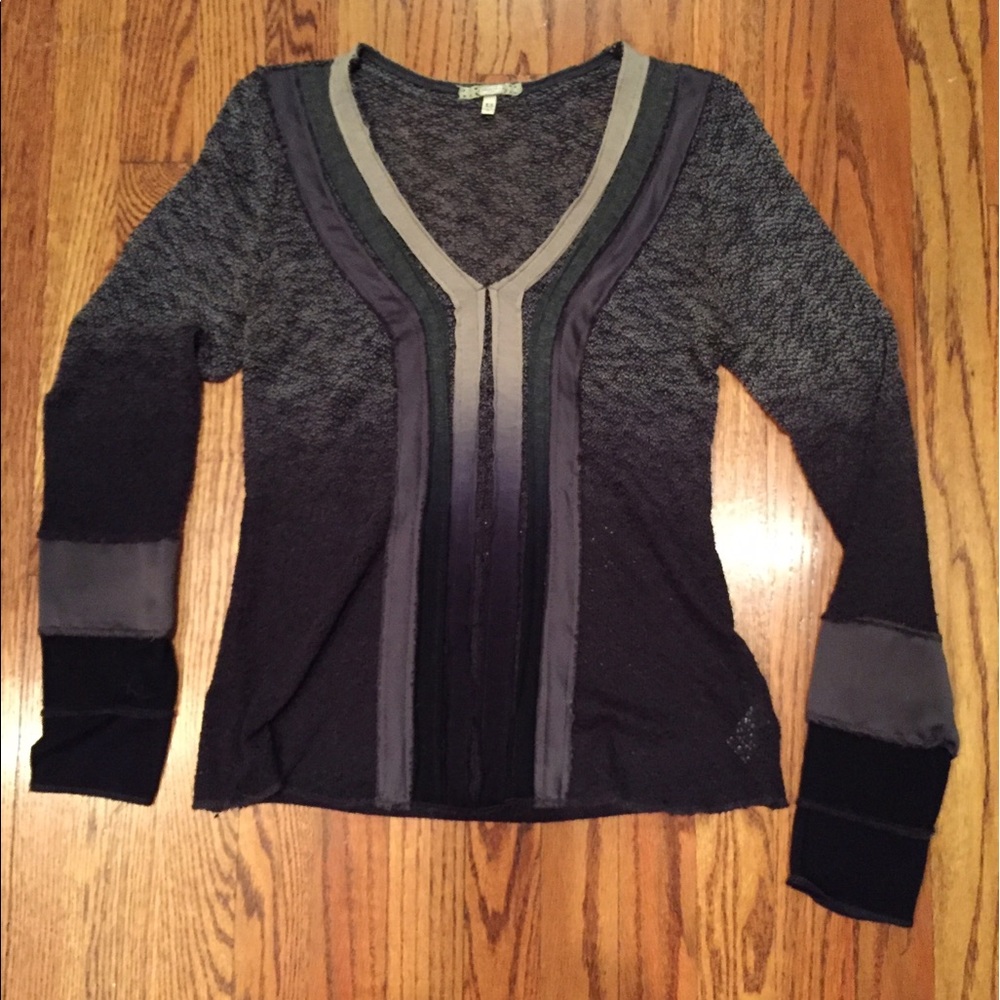 Ombré blue/gray top