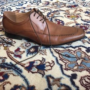 Men's Steve Madden Leather tan shoes