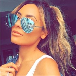 QUAY AUSTRALIA X DESI PERKINS HIGH KEY BLUE/SILVER