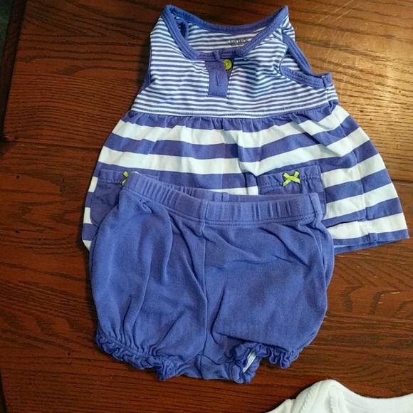 Carter's 3 month Onsie Girl Lot - Picture 4 of 7