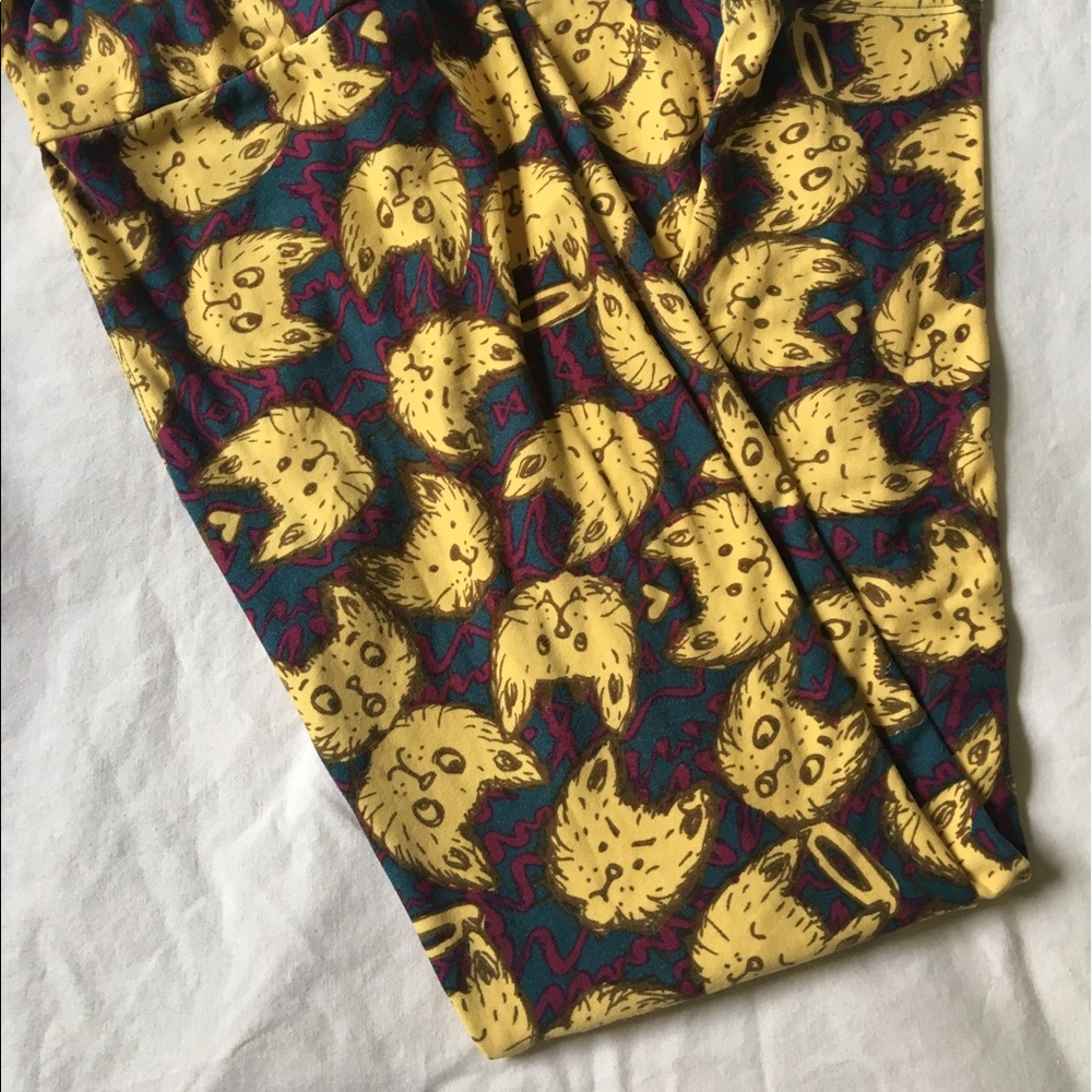 LulaRoe OS Cat Pattern Leggings