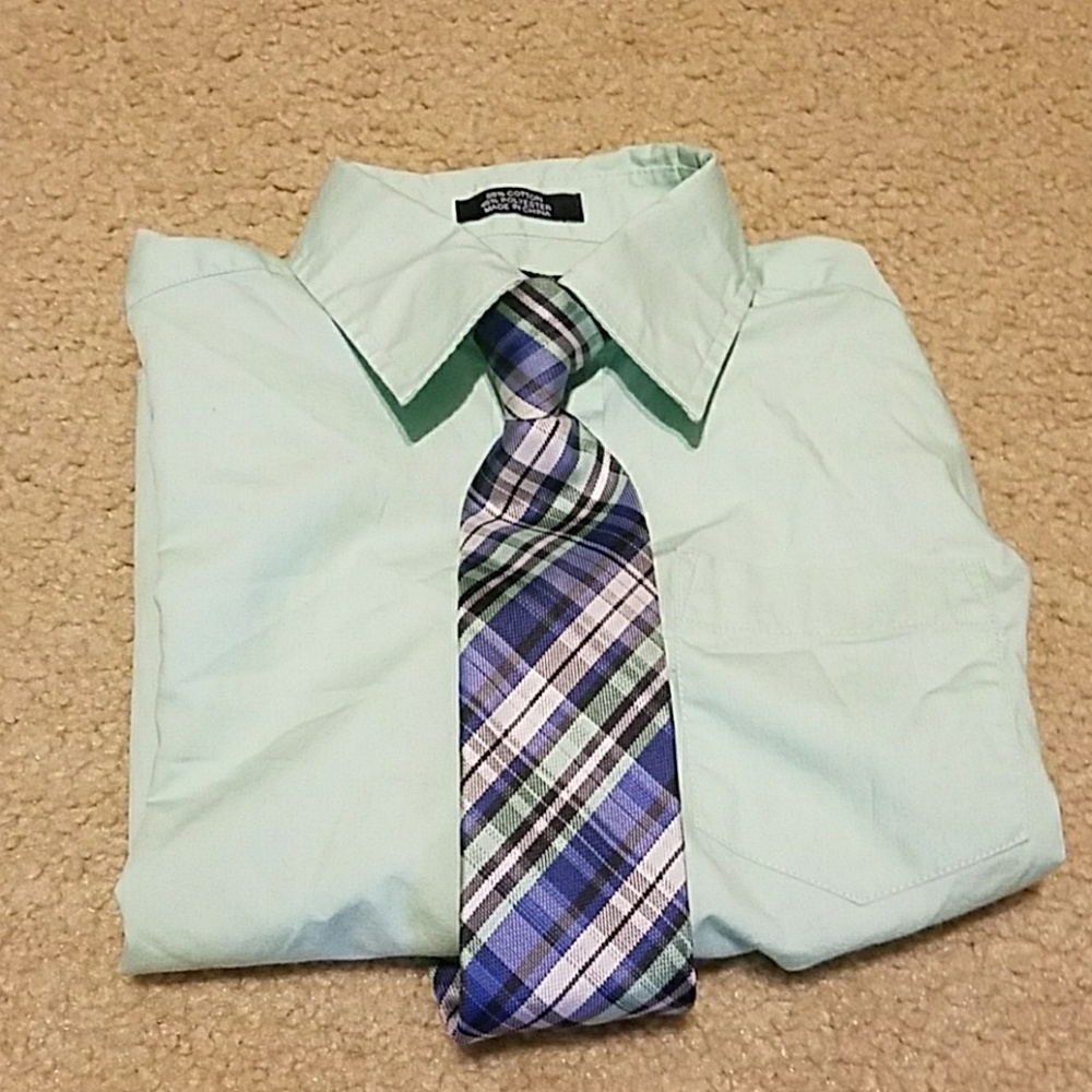 Boys Chaps Long Sleeve Button down shirt with tie
