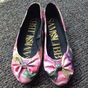 Sam and Libby floral flats
