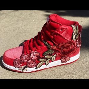 Custom Nike SB Floral Embroidery Size 6Y