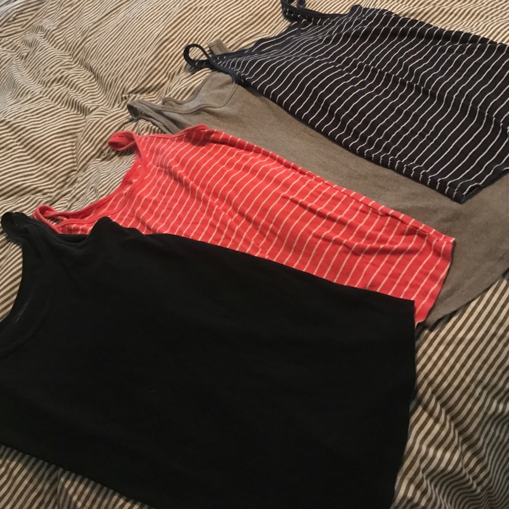 Maternity tank top/ shorts bundle