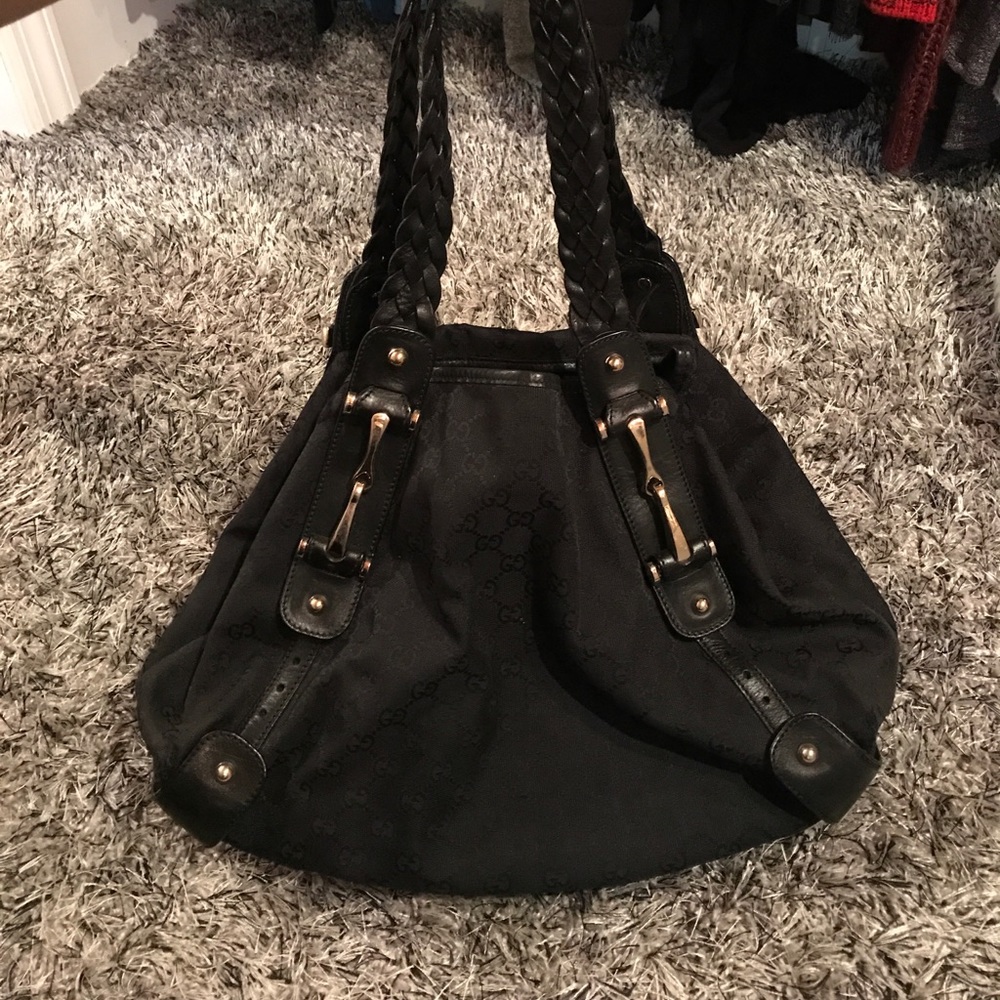 AUTHENTIC Gucci GG Canvas Medium Pelham Bag