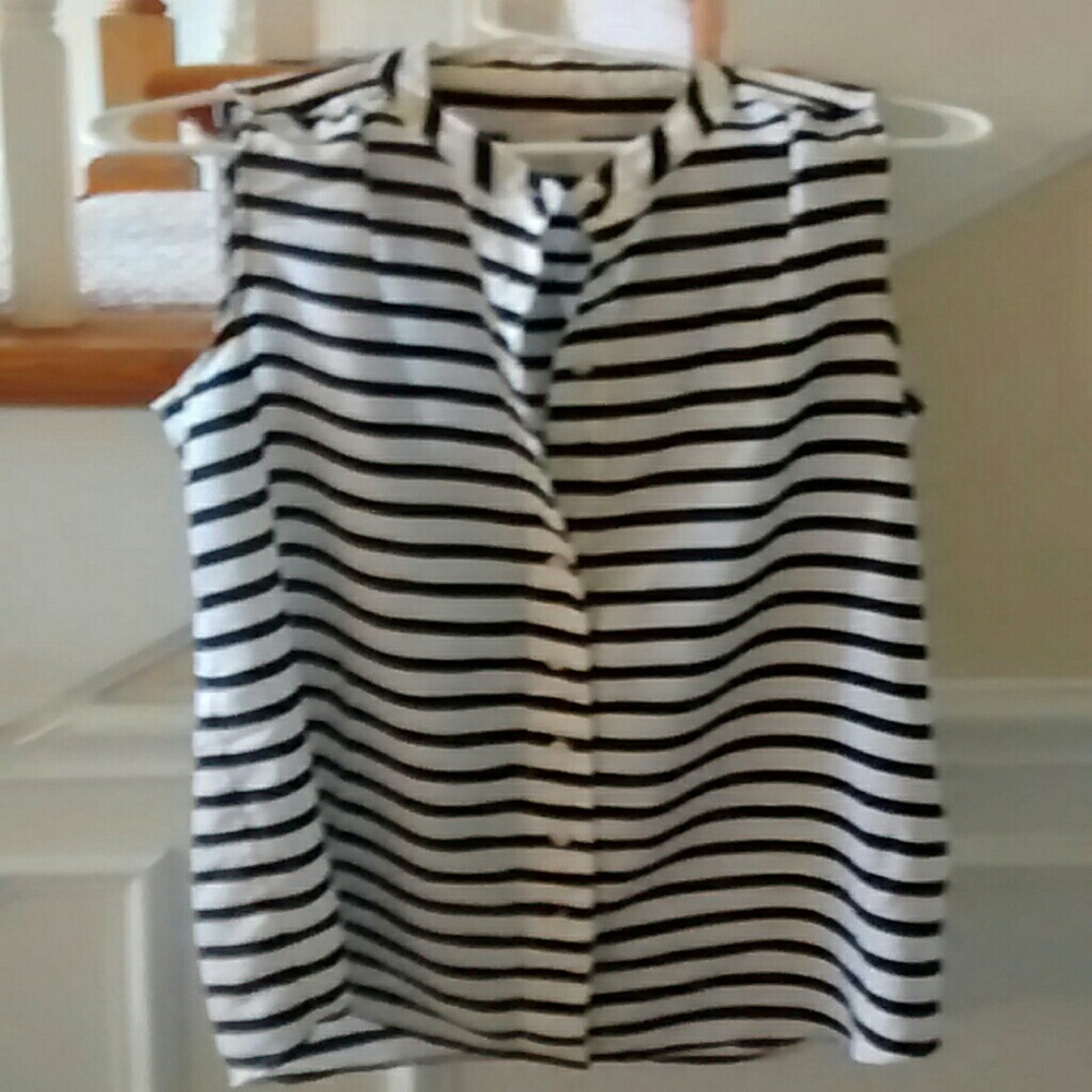 Sleeveless, striped J-Crew button up top