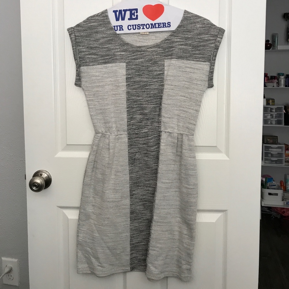 Grey color block dress