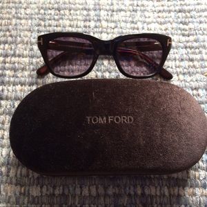 LIKE NEW TOM FORD SUNGLASSES
