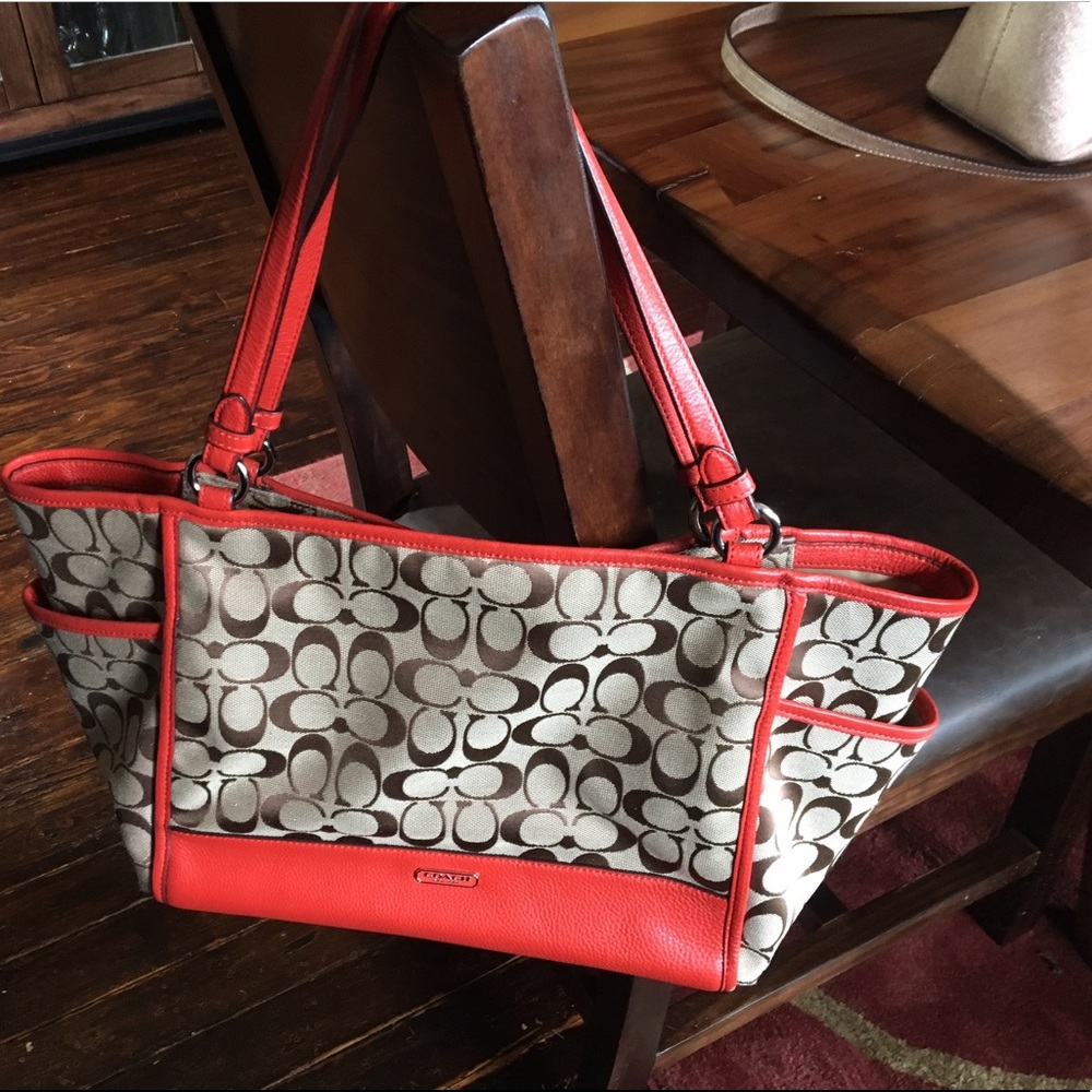 *SOLD* Authentic Coach••Immaculate•• 18" x 10.5