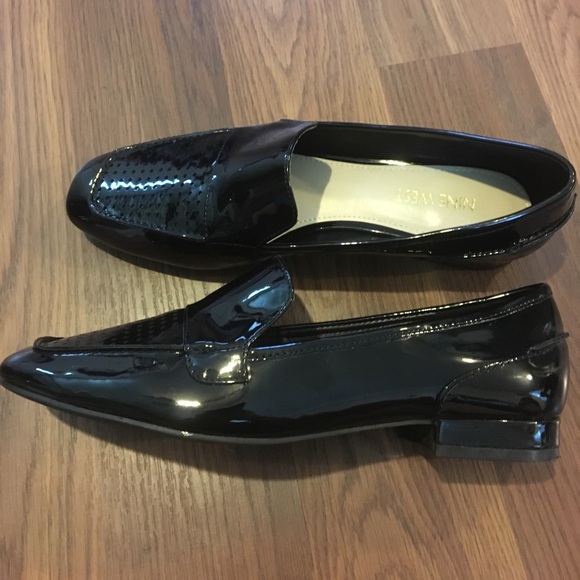 Nine West black moccasins. - Picture 4 of 6