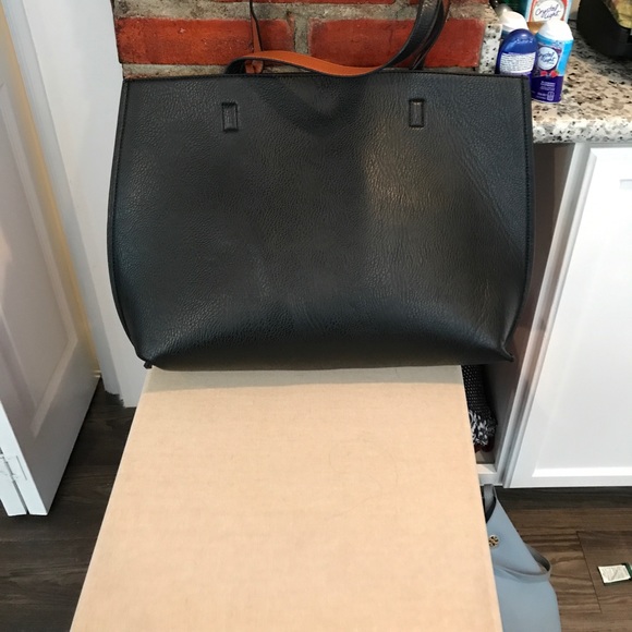 Reversible Tote - Picture 1 of 3