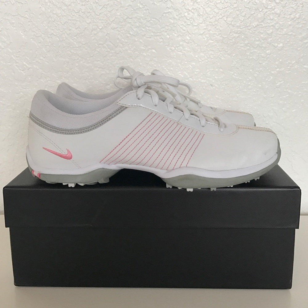 Nike Traction At Contact Gold shoes
