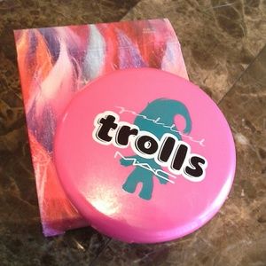 Mac Trolls Collection Beauty Powder. NIB