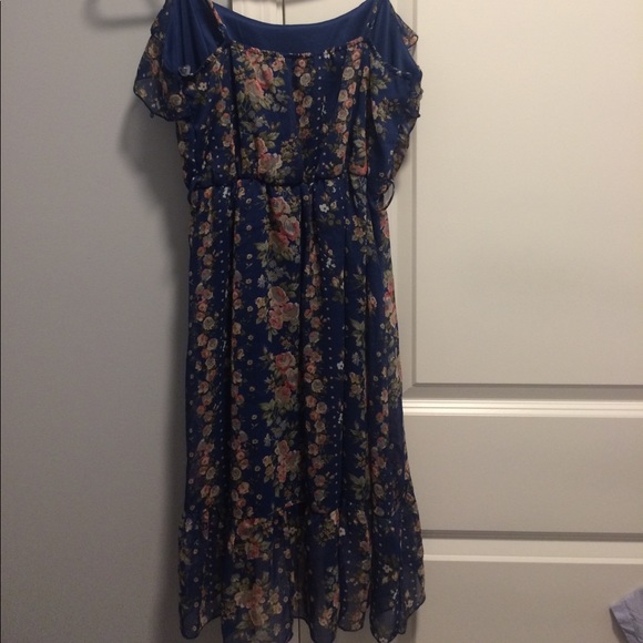 Dress - Picture 2 of 2