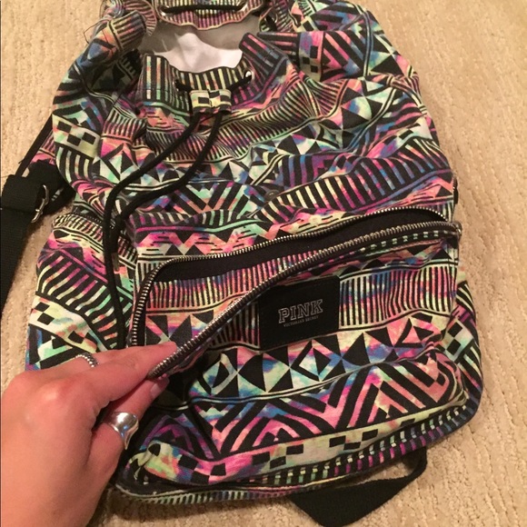 VS Pink Backpack - Picture 3 of 4