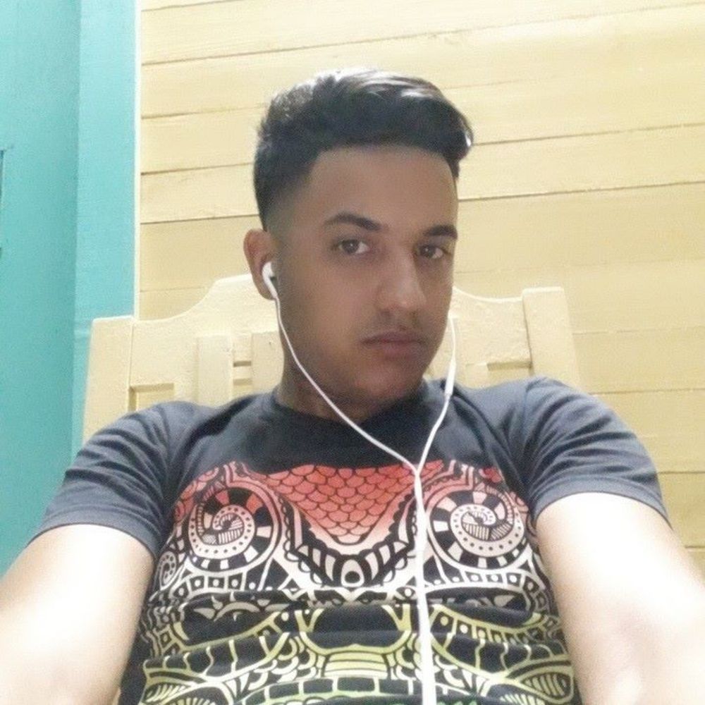 Meet your Posher, Manuel h