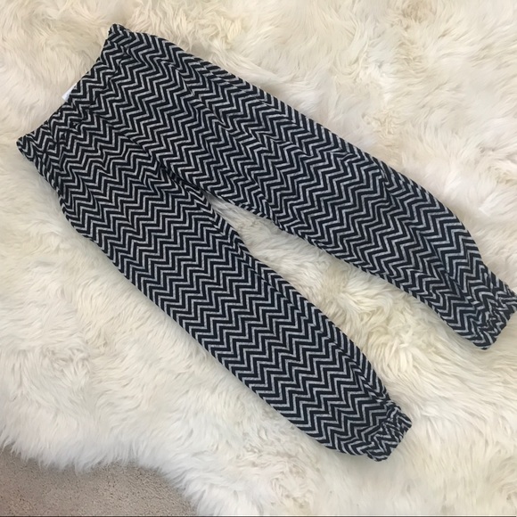 Girls Chevron Joggers - Picture 1 of 3