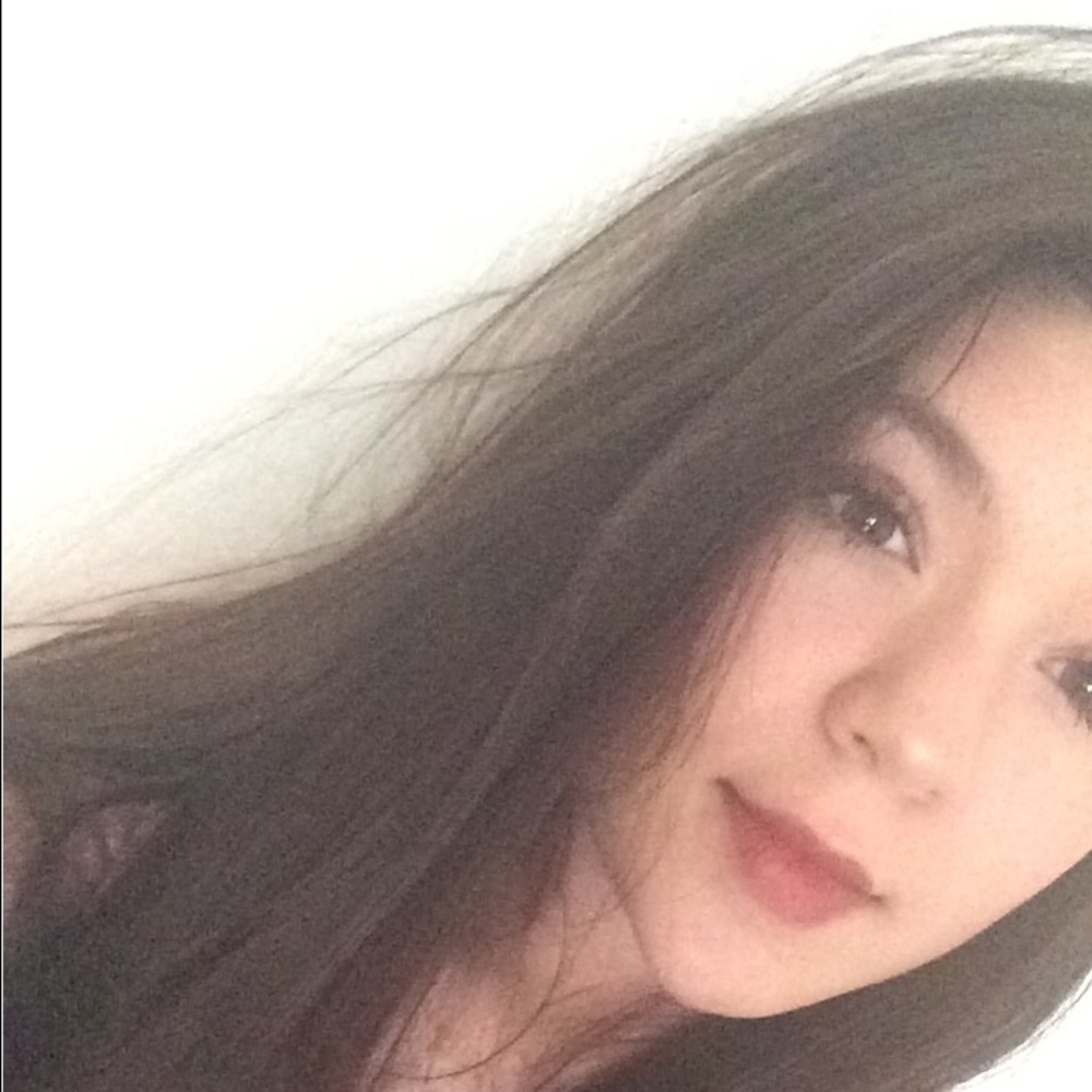 Meet your Posher, Kaitlynn