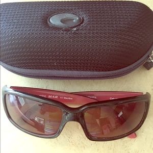 Costa Del Mar polarized sunglasses 🕶