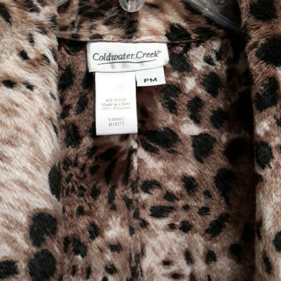 Faux suede coat w faux leopard fur inside. - Picture 5 of 6