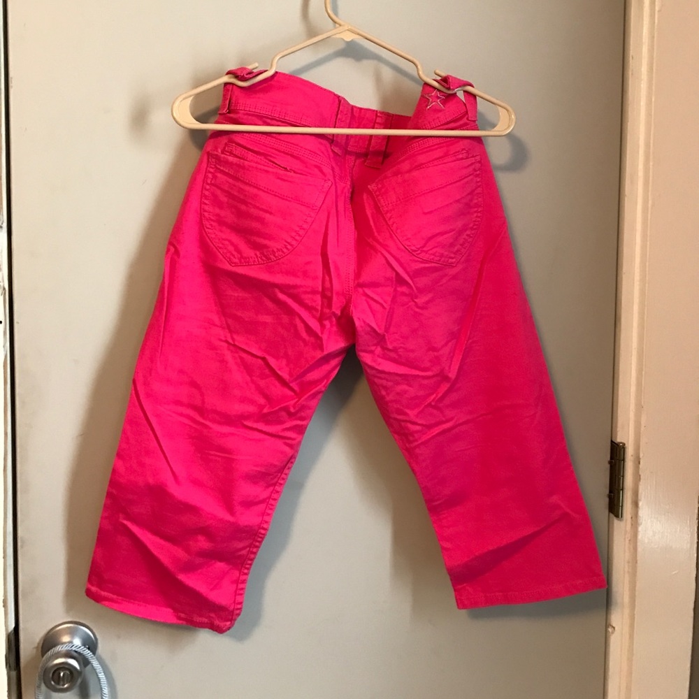 Pink capris. - Picture 4 of 4