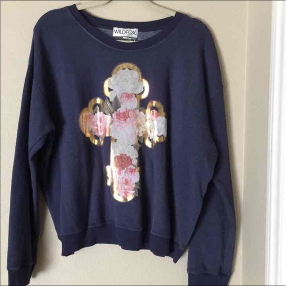 New Celtic Rose Cross Pullover - Picture 2 of 4