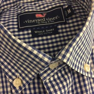 long sleeve Vineyard vines button down shirt