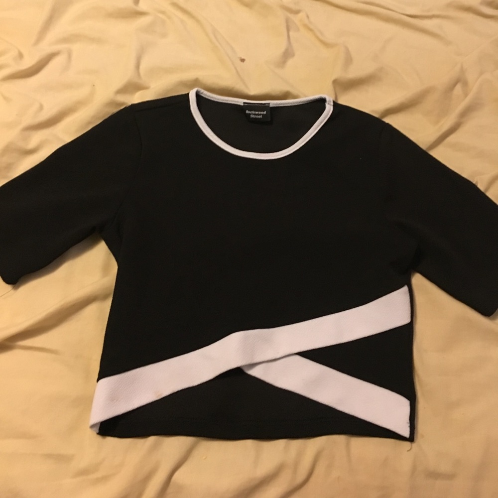 Black and white crop top
