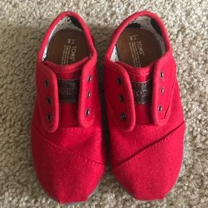 Toms Slip On ( toddler )