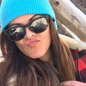 Meet your Posher, Emma