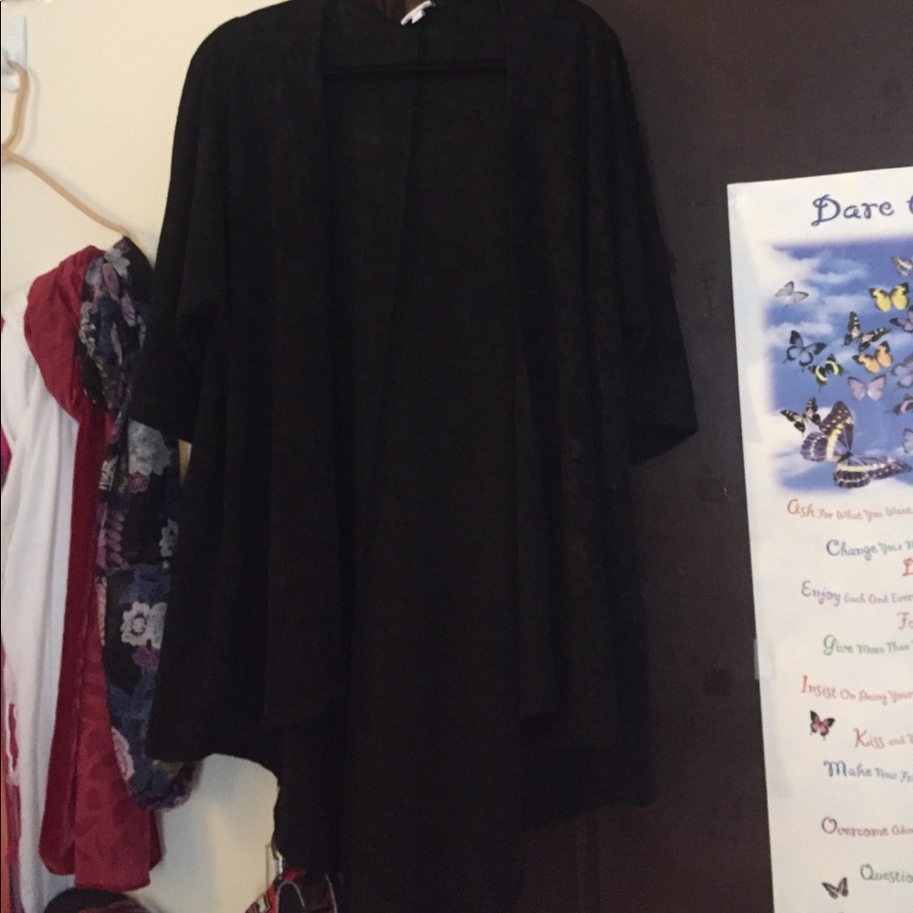 True black elegant collection Lindsay