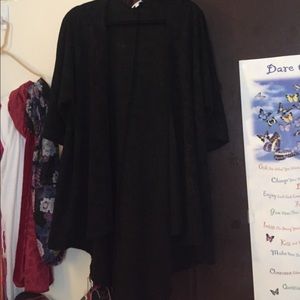 True black elegant collection Lindsay